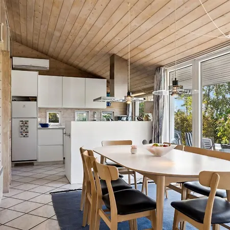 Joella - 75m From The Sea By Interhome *