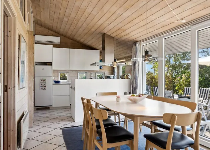 度假居 Joella - 75m From The Sea By Interhome